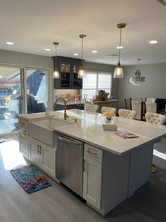 Dreamy kitchen island goals ✨